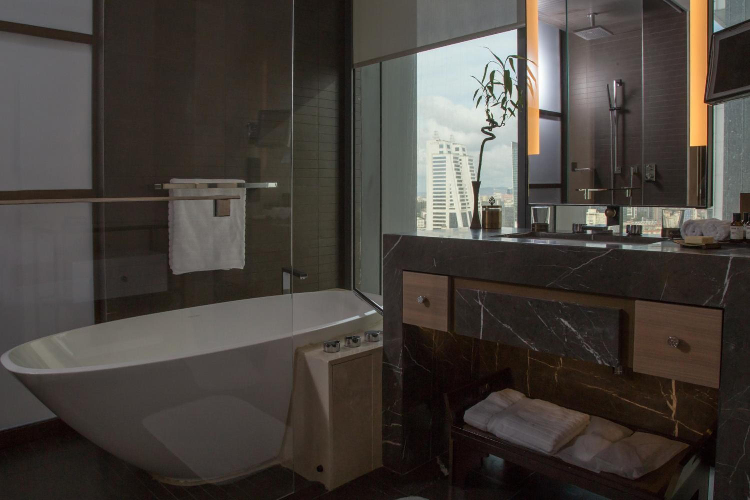 Fairmont Quasar Istanbul Hotel